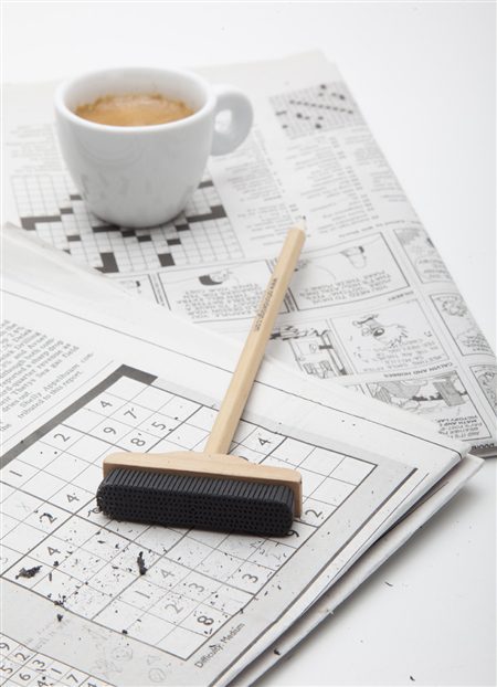 עיפרון בצורת מטאטא