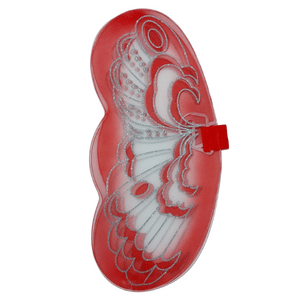 כנפיים אדומות לפרפר