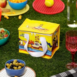 צוללת צהובה