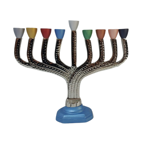 חנוכייה צבעונית מעוצבת