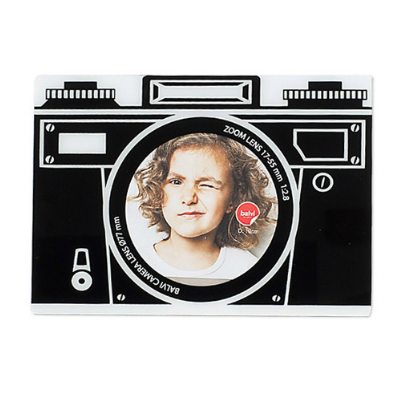 Retro magnetic frame for passport photo