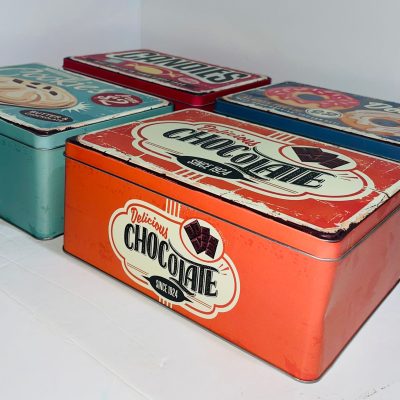 קופסאות פח בעיצוב רטרו