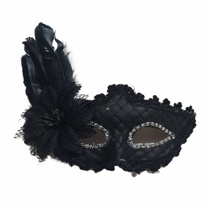 מסכת נשף שחורה