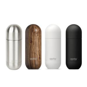 ארבעה בקבוקים תרמיים סגורים בצורת קפסולה מבית ASOBU בגוונים שחור, לבן, כסף-נירוסטה וגימור דמוי עץ