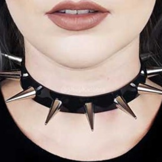 קולר ניטים גדולים