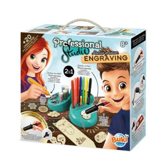 סטודיו לחריטה על מתכת ועץ מבית בוקי צרפת