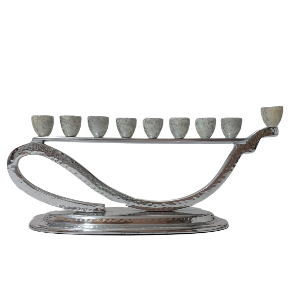 חנוכייה מעוצבת צבע כסף