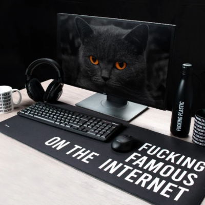 משטח ענק לשולחן העבודה אושיית רשת